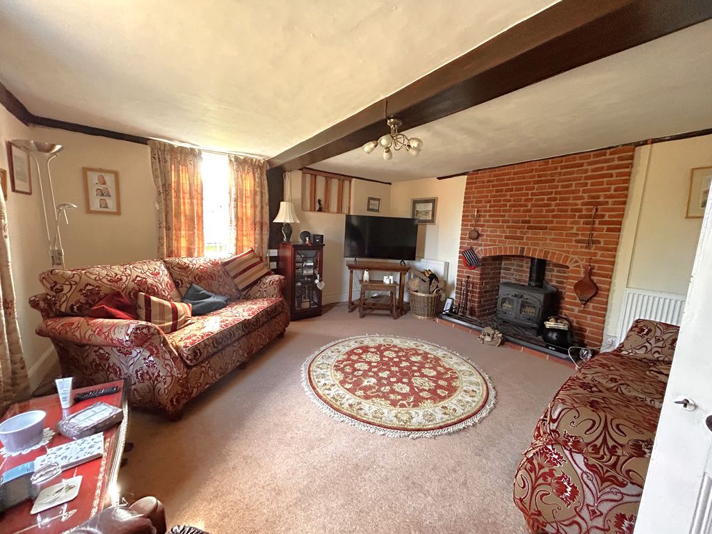 Property photo 2 of 12