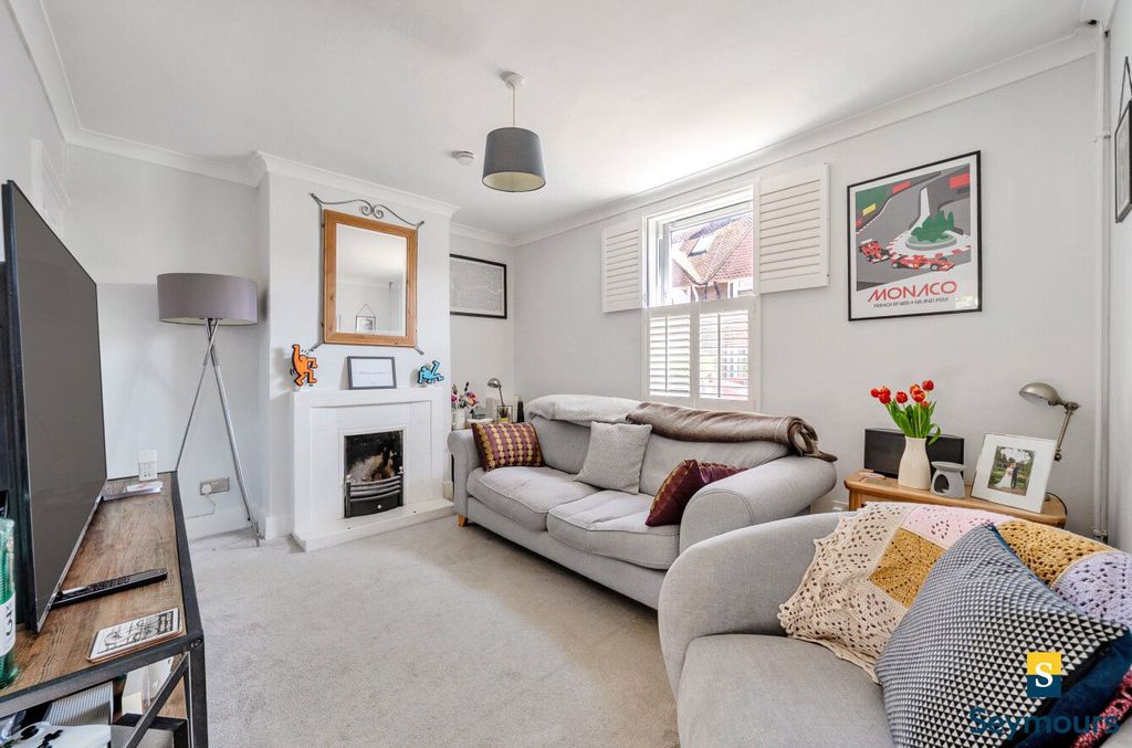 Property photo 3 of 23 Picture No. 27