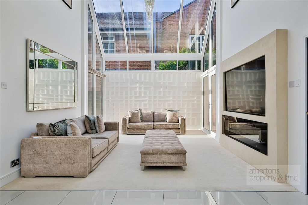 Property photo 2 of 35