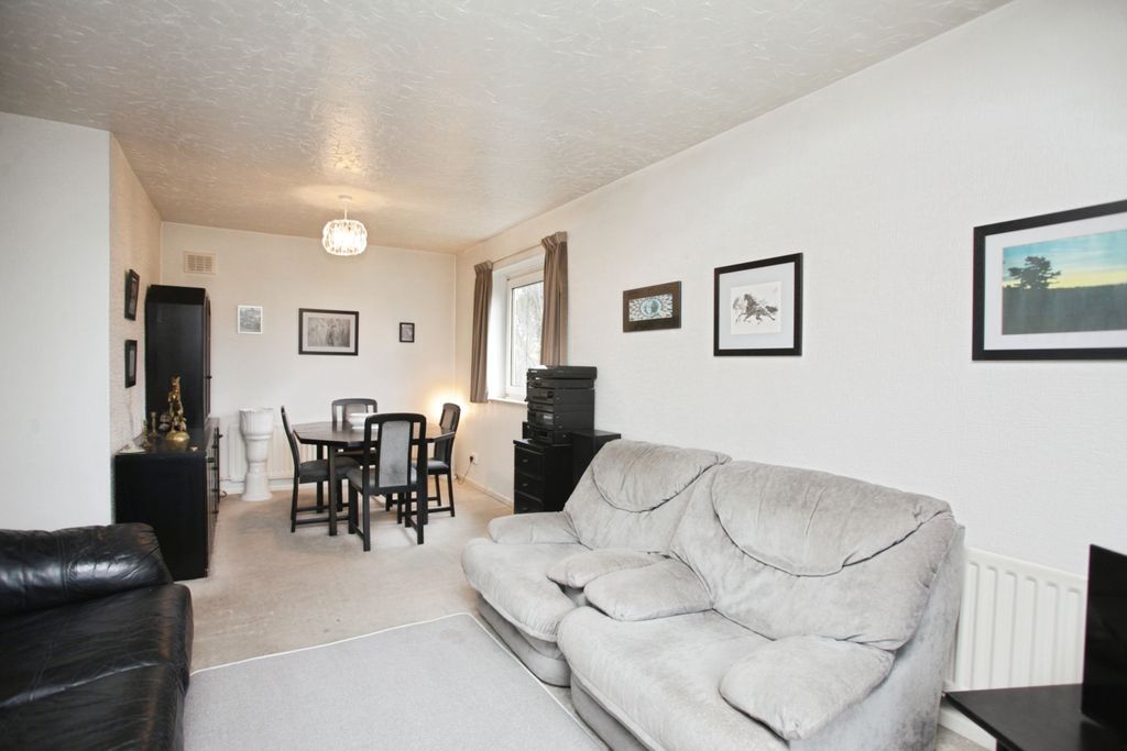 Property photo 2 of 15 Lounge/Dining Room