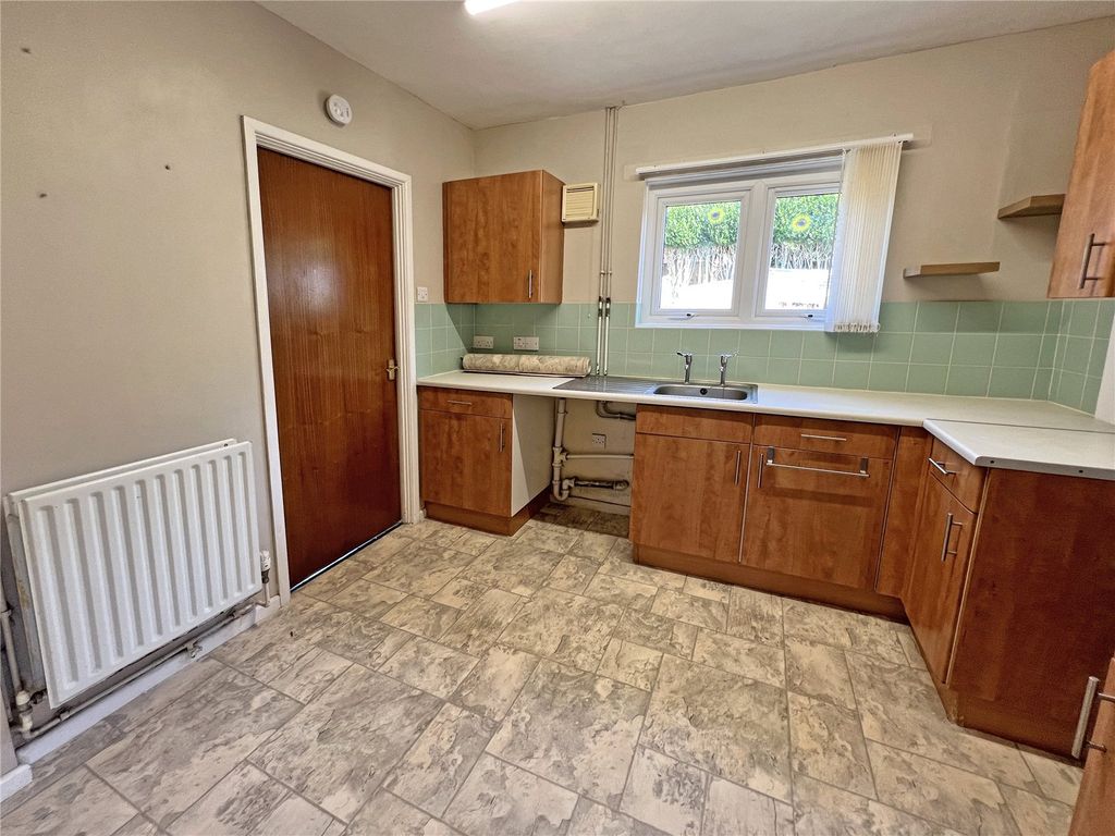 Property photo 3 of 16 Picture No. 31