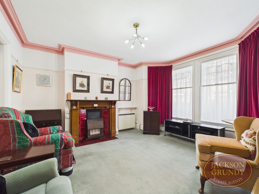 Property photo 2 of 16 Birchfield Road