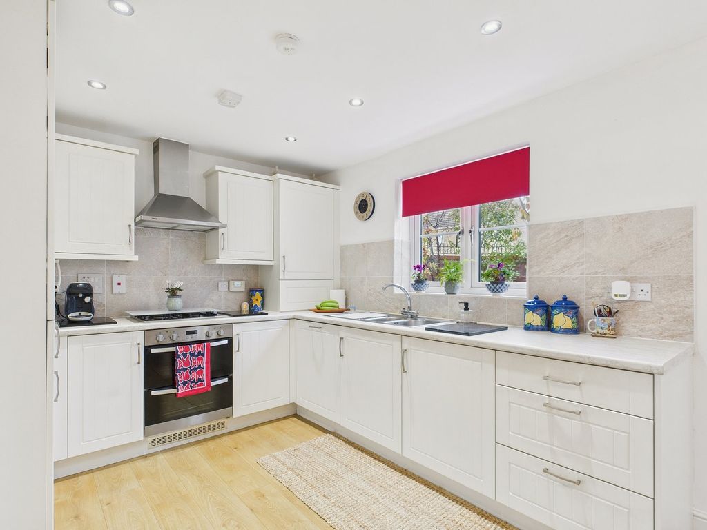 Property photo 3 of 21