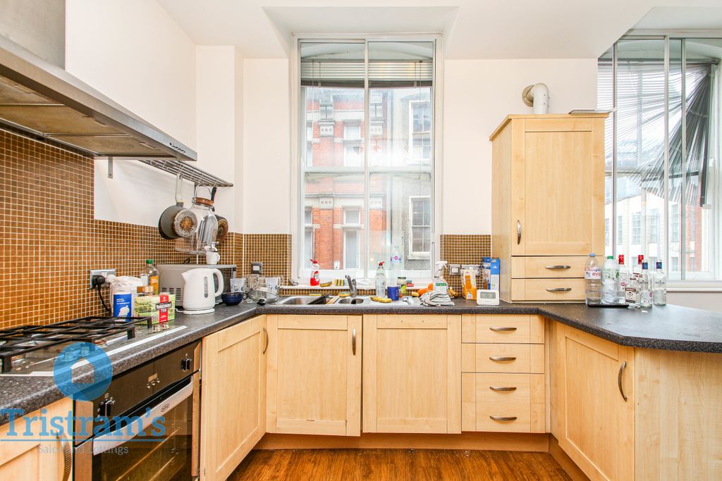 Property photo 3 of 11 Img_9963
