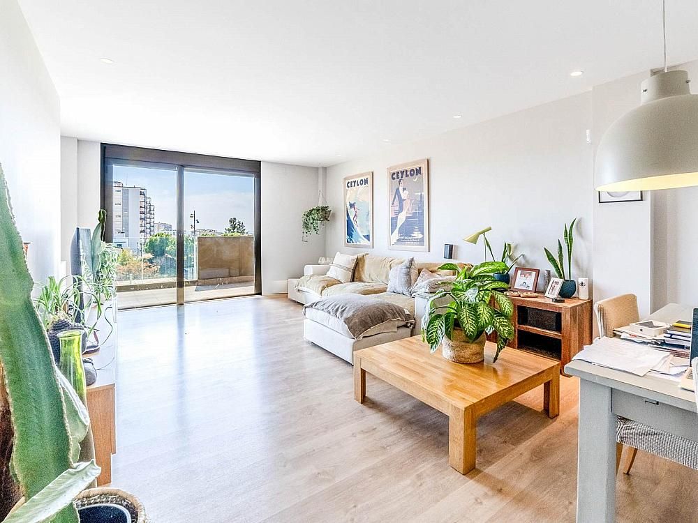 Property photo 3 of 28