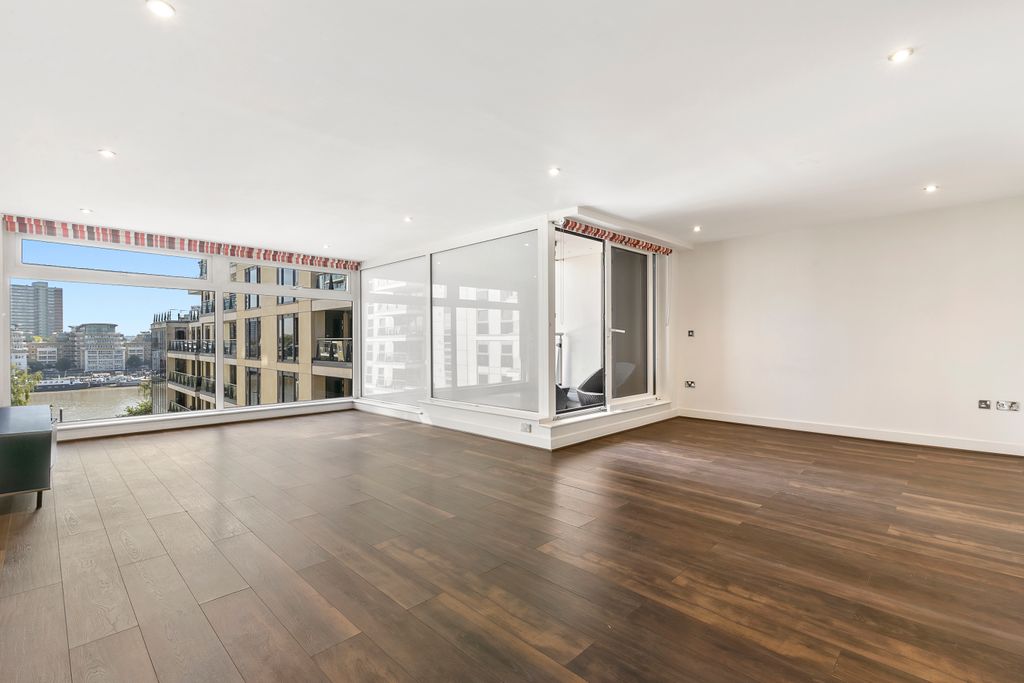 Property photo 2 of 21 Gallery