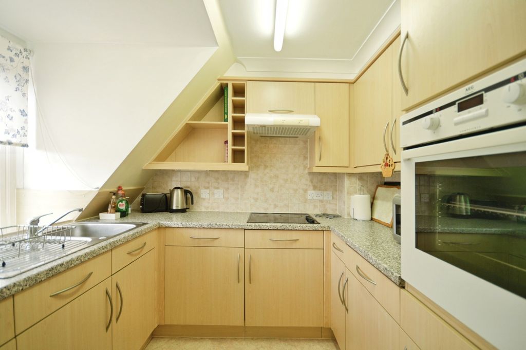 Property photo 3 of 9 Pbox-Img.Jpg