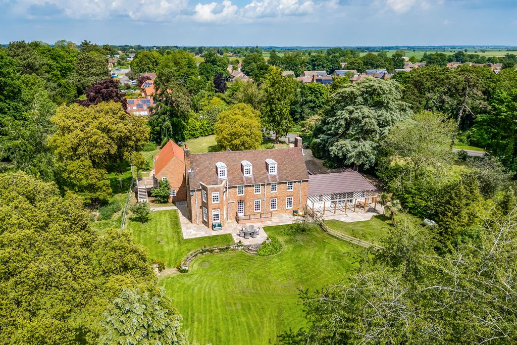 Property photo 3 of 39 72257_Manby House Carlton (44)