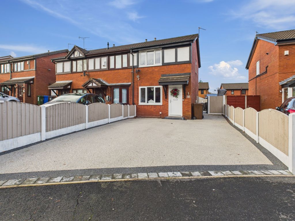 Property photo 2 of 18 Cam03729G0-Pr0186-Still020