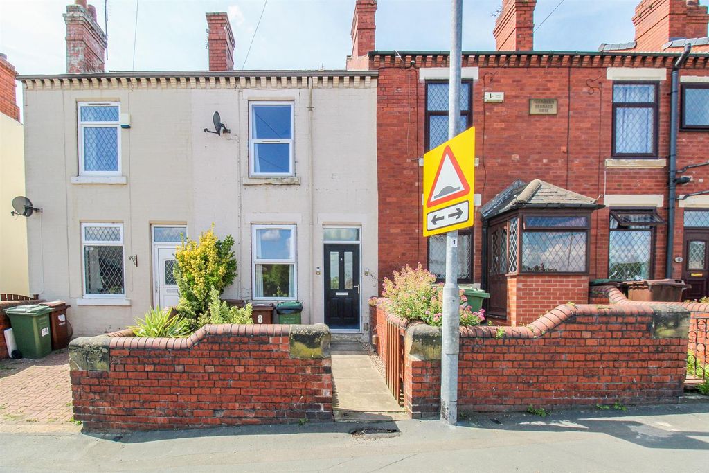 Property photo 1 of 9