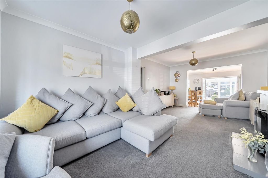 Property photo 2 of 20 Open Plan Living .Jpg