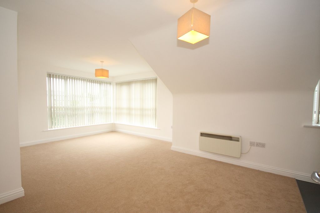 Property photo 2 of 7 Living Room