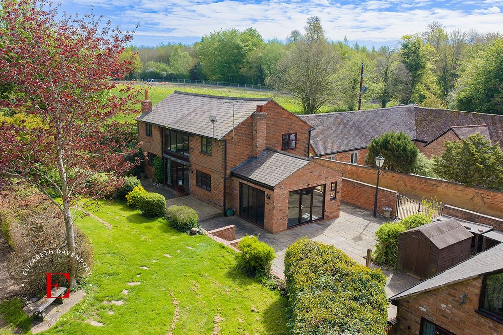Property photo 1 of 26