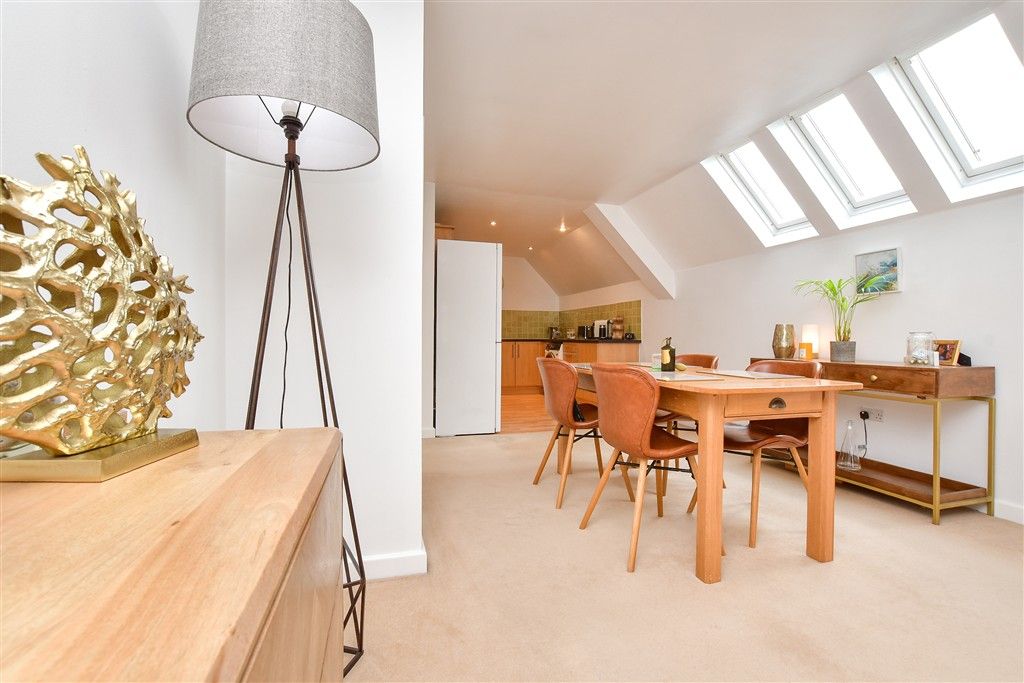 Property photo 2 of 13 Kitchen / Lounge / Diner