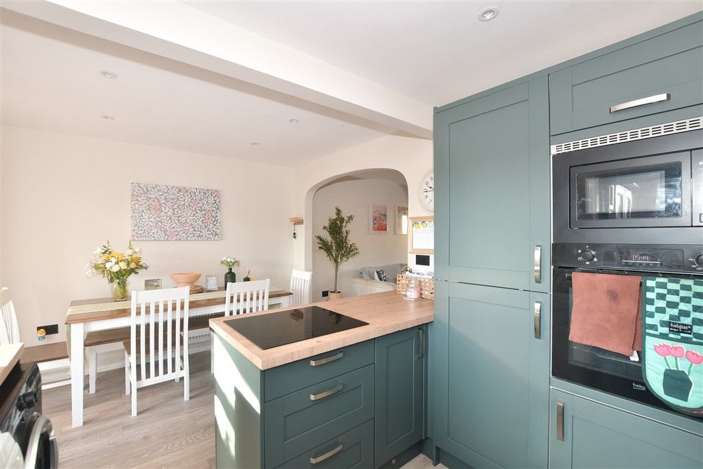 Property photo 3 of 12 Kitchen/Dining Area