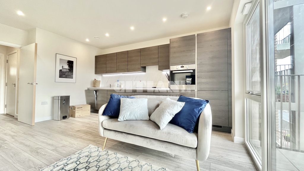 Property photo 3 of 12