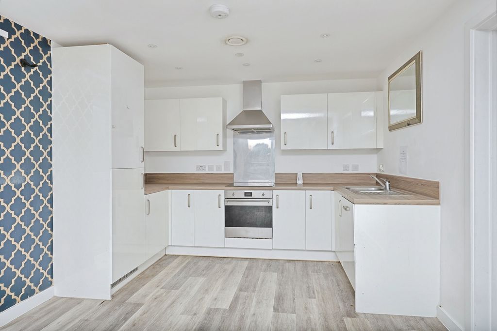 Property photo 3 of 10 Pbox-Img.Jpg