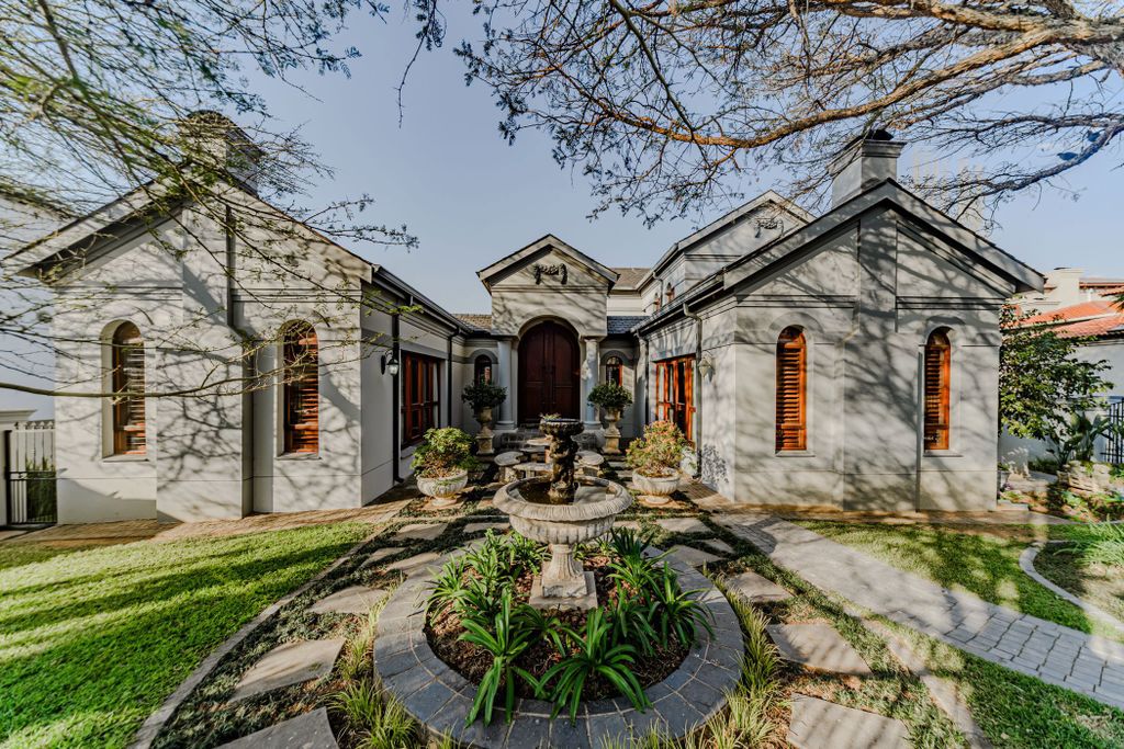 Property photo 2 of 109