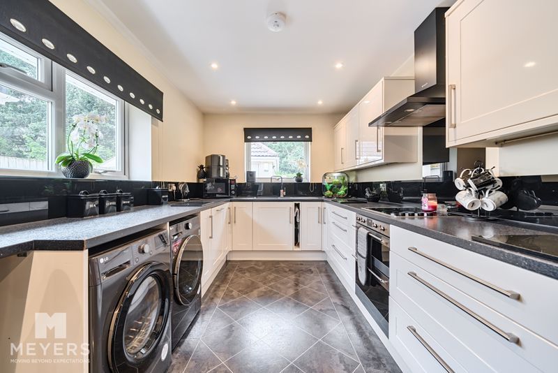 Property photo 2 of 15 Kitchen
