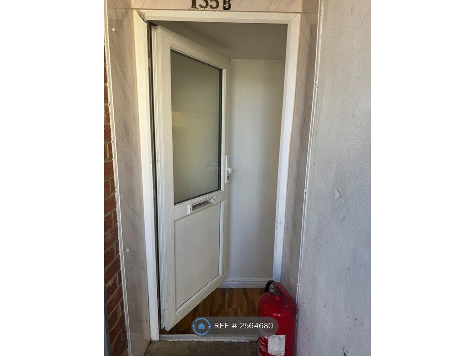 Property photo 3 of 35