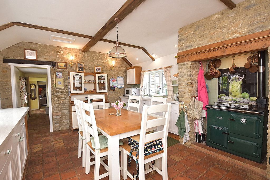 Property photo 3 of 24 Picture No. 14