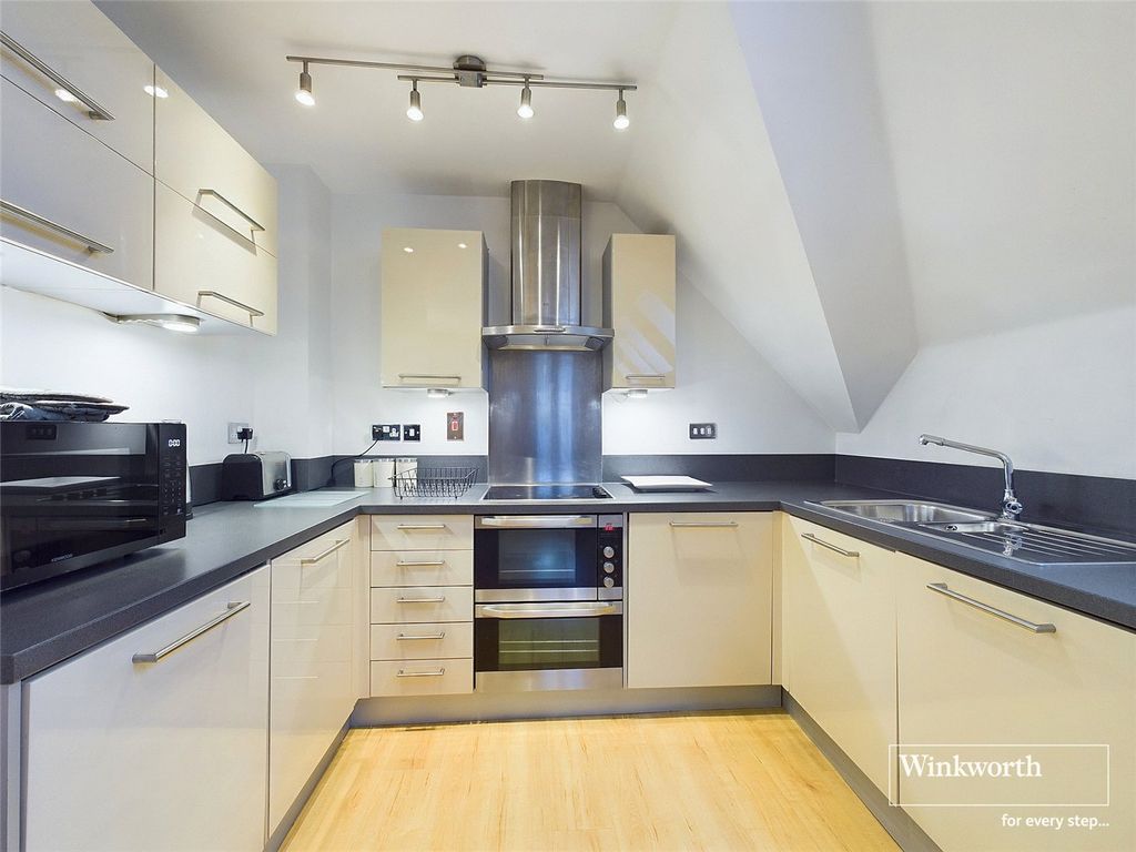 Property photo 2 of 9 Picture No. 26