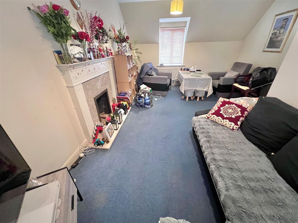 Property photo 3 of 6 Lounge 2.Jpg