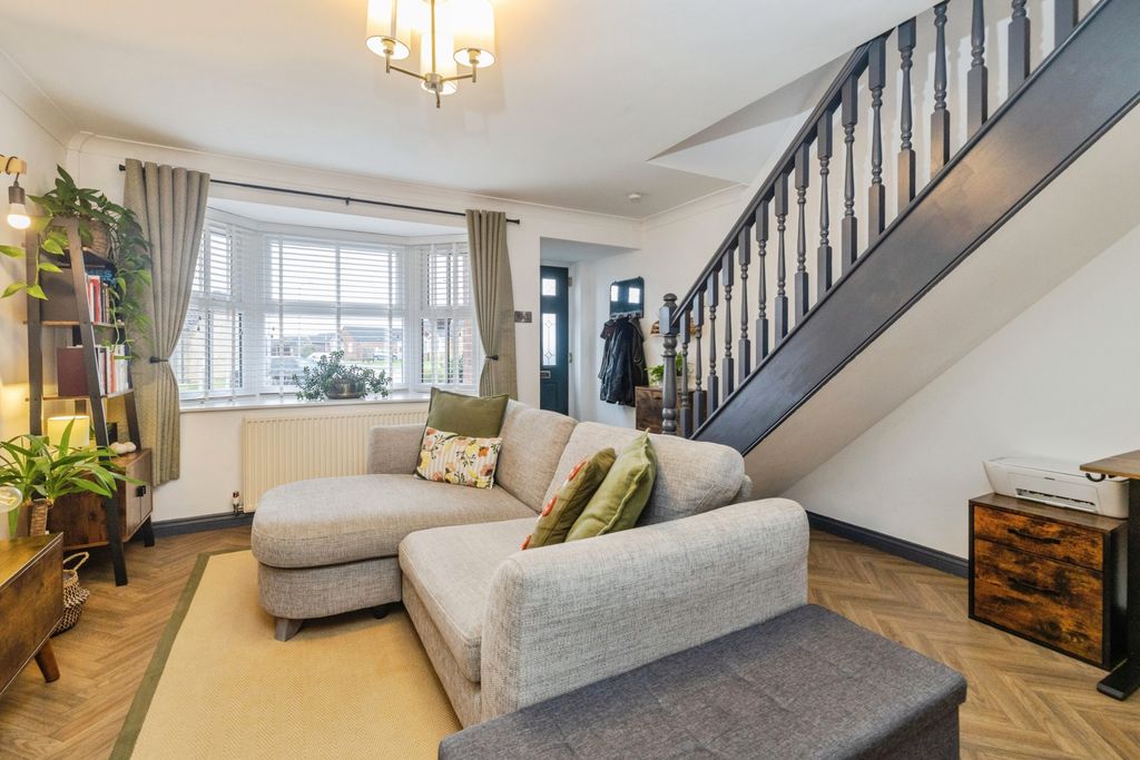 Property photo 2 of 14 Living Room