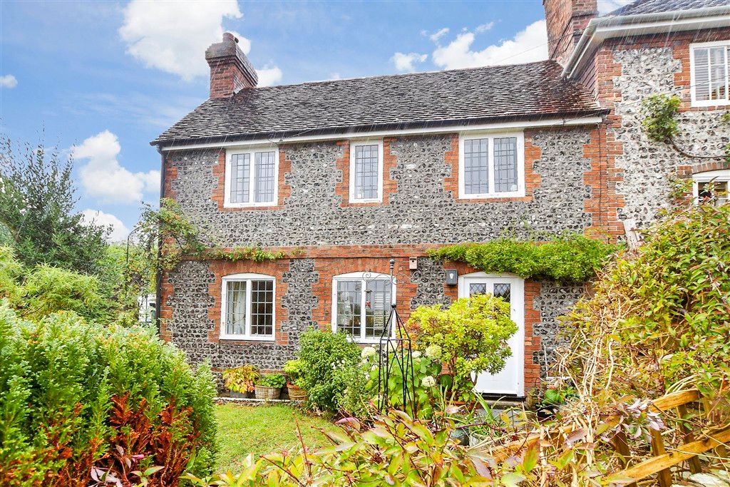 Property photo 3 of 13 External (Web)