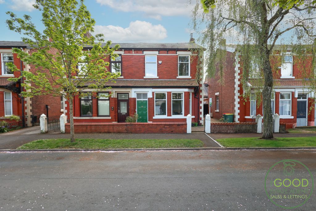 Property photo 1 of 26