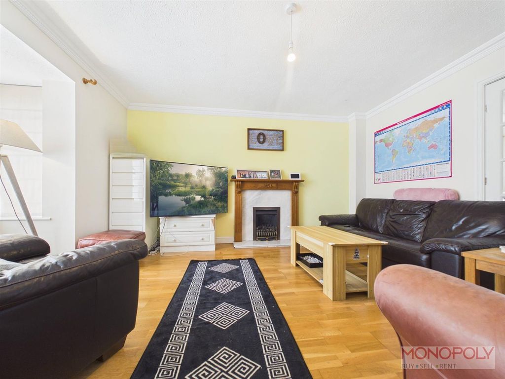 Property photo 2 of 17 Cam03815G0-Pr0460-Still003.Jpg