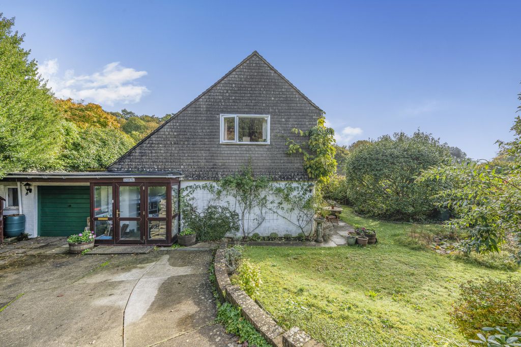 Property photo 1 of 9 1