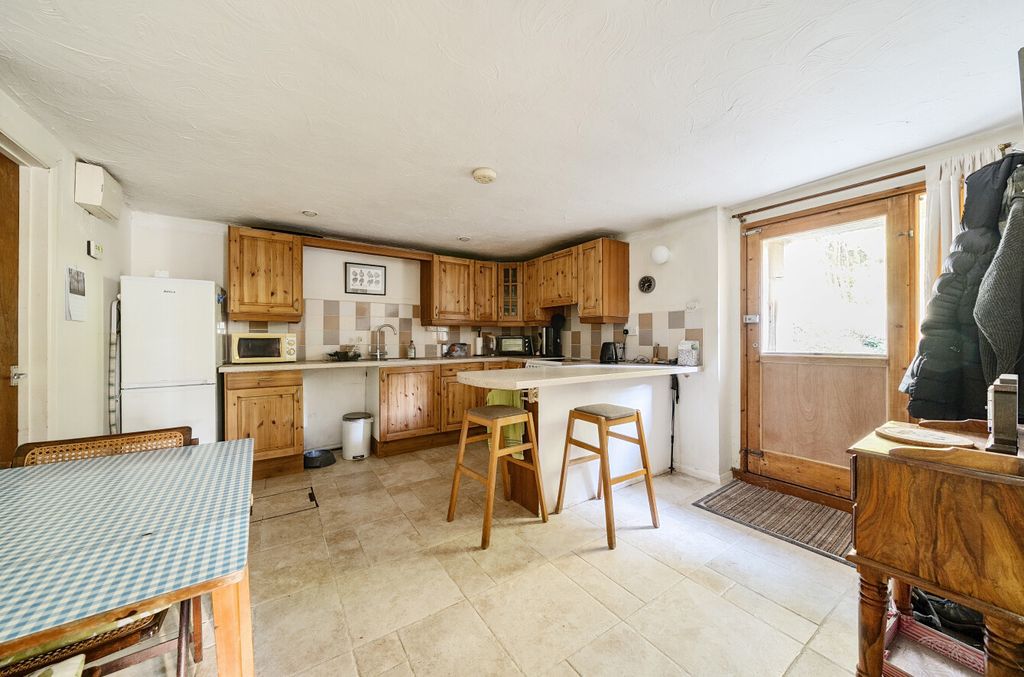 Property photo 2 of 32 1215032 (4).Jpg