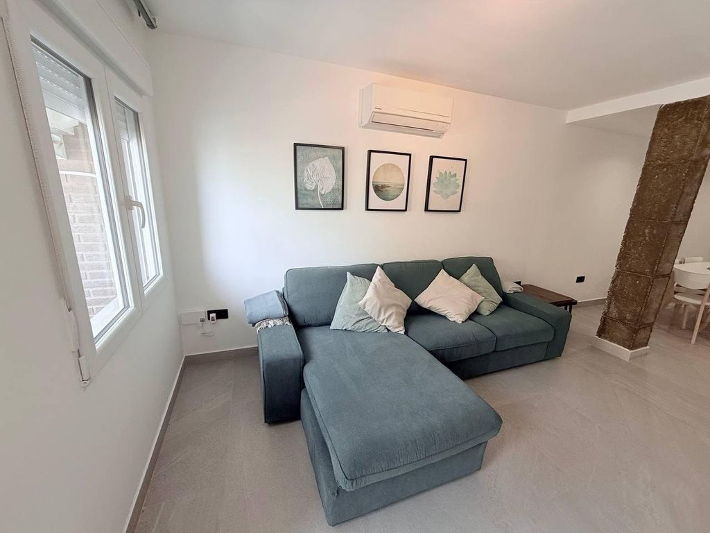 Property photo 3 of 33