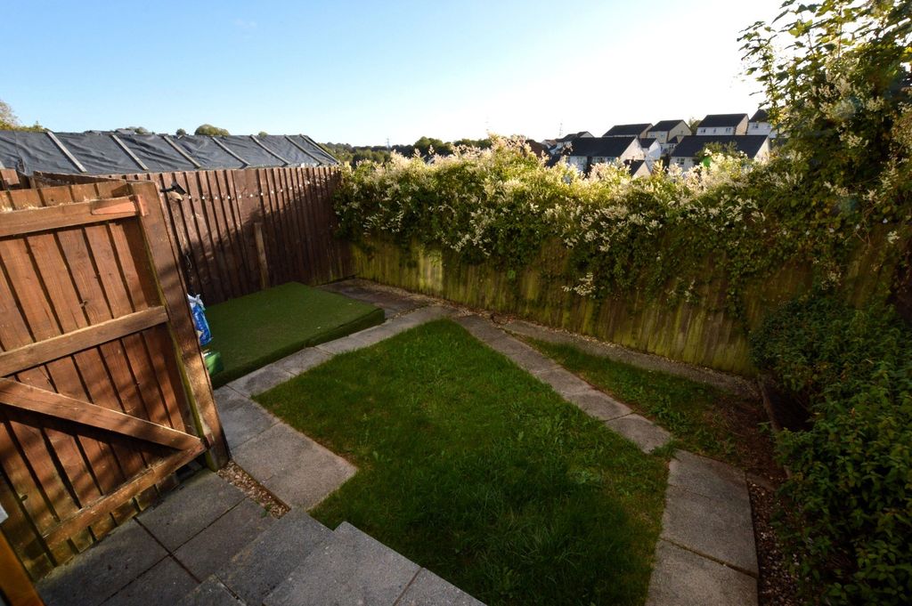 Property photo 3 of 11 Garden