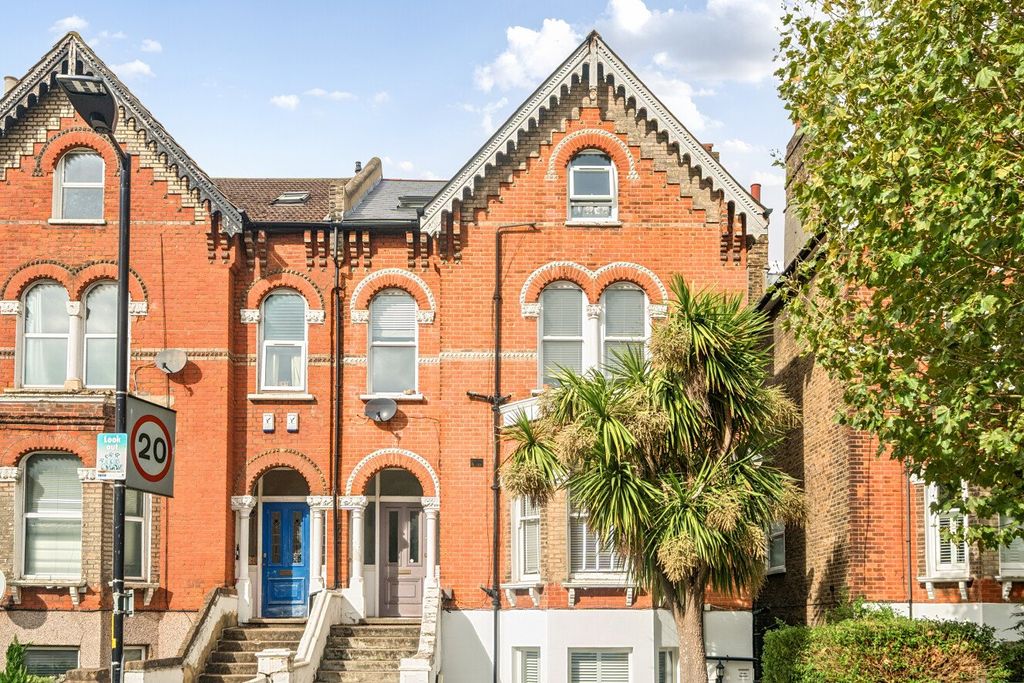 Property photo 1 of 10 Picture No. 12