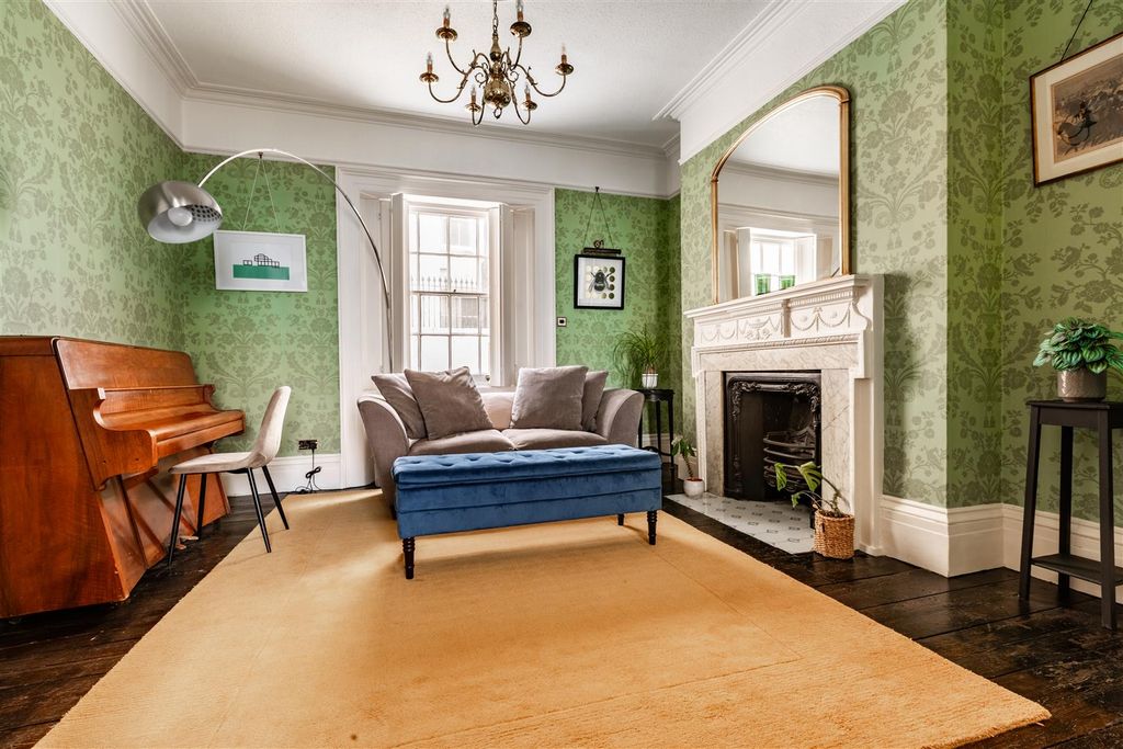 Additional image 16 of 5 bed detached house to rentLansdowne Square, Hove BN3