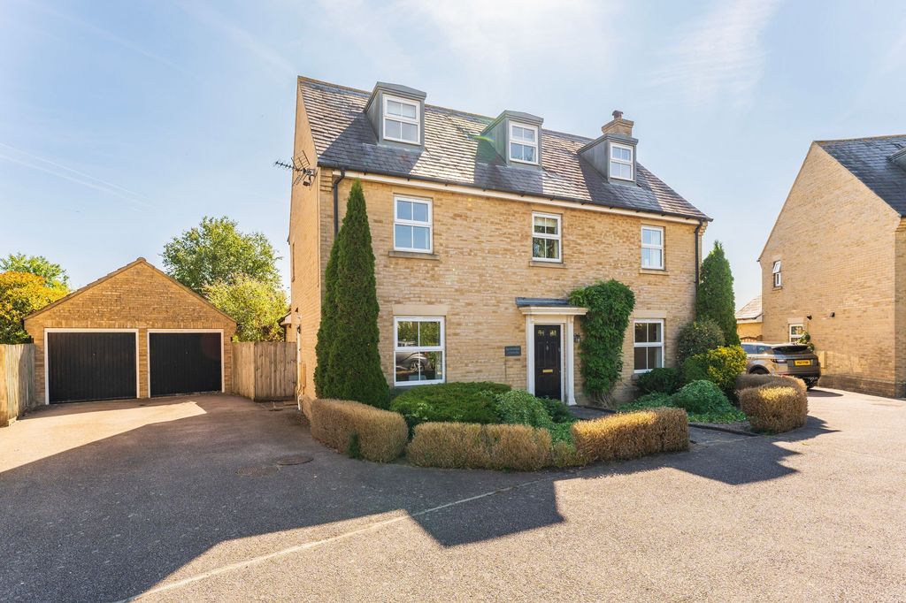 Property photo 1 of 33