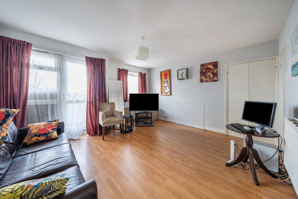 Property photo 1 of 9 1353690-6-68c2c4d...