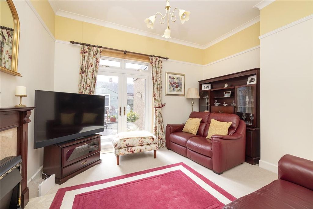 Property photo 1 of 37