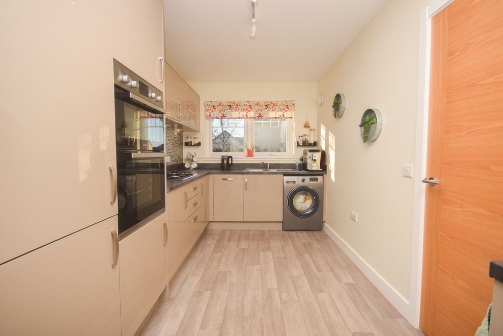 Property photo 3 of 30 Dsc_0108