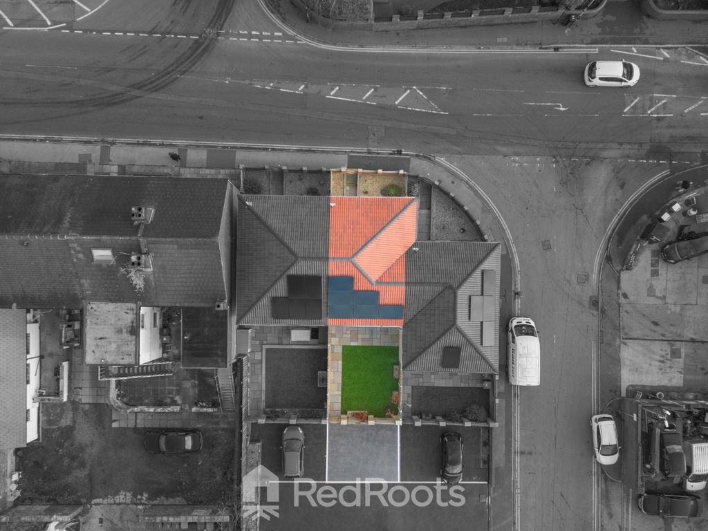 Property photo 2 of 25 4745993