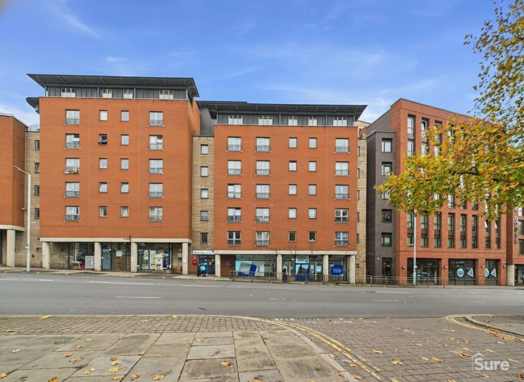 Property photo 1 of 8