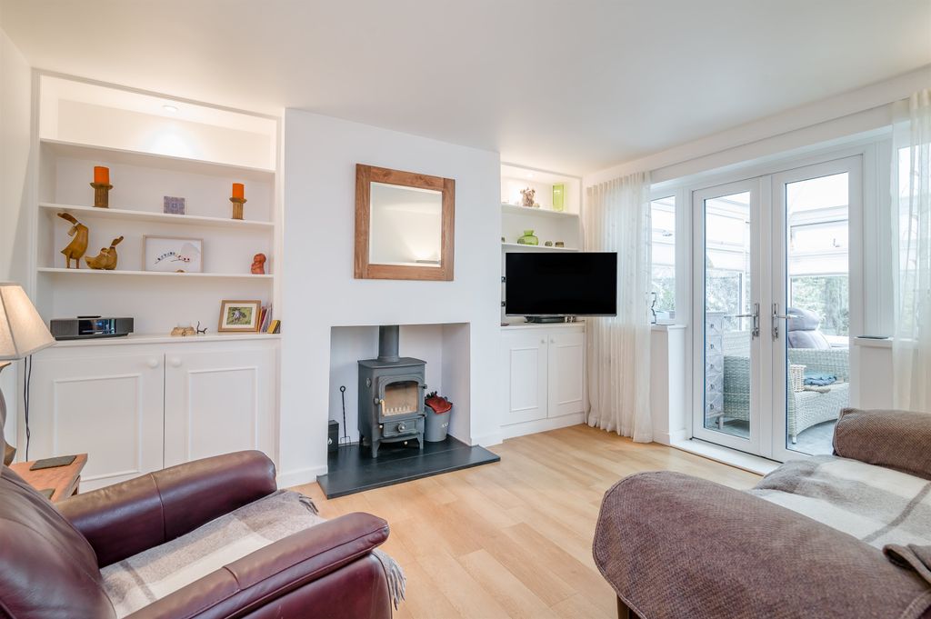 Property photo 3 of 30