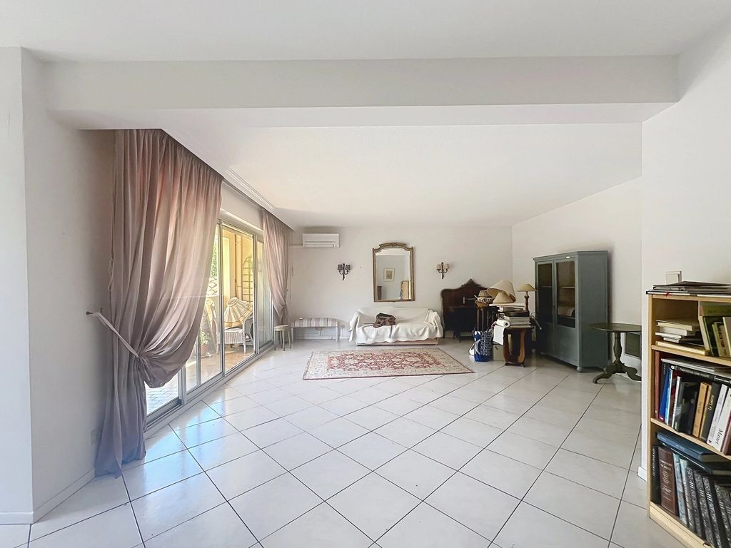 Property photo 3 of 10 45c5A57Dbc8Ecd584d4086E49d2B8Ffc_2A8F014827_2896-Big