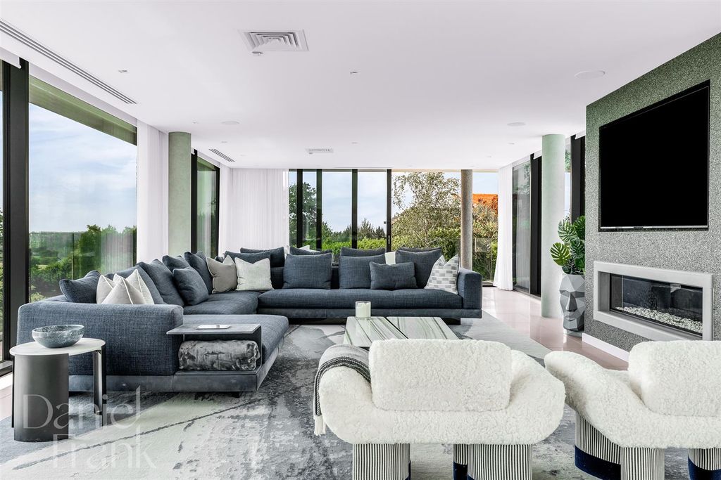 Additional image 6 of 5 bed detached house for saleLake View, Gaynes Park, Epping CM16