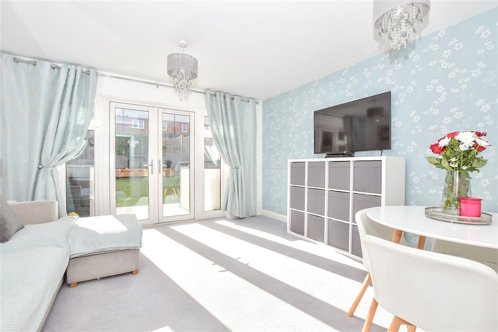 Property photo 2 of 13 Lounge/Diner