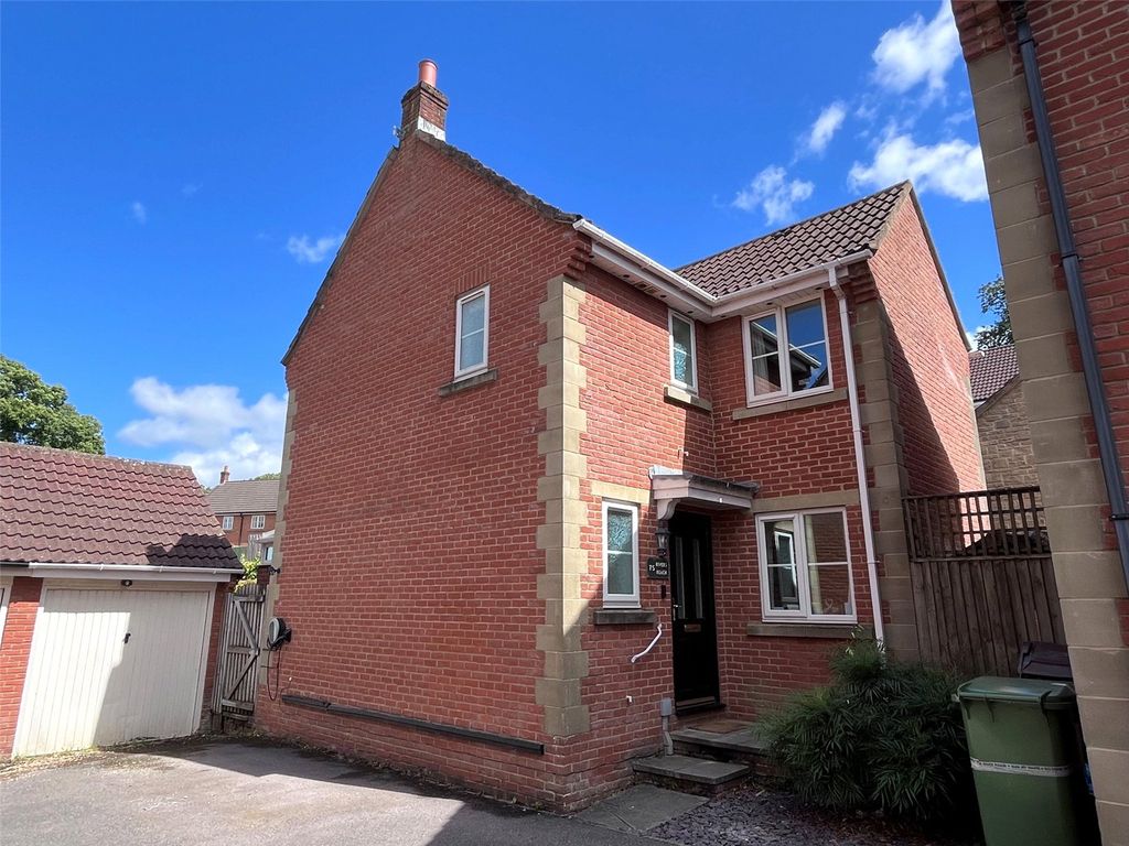 Property photo 1 of 20 Picture No. 24