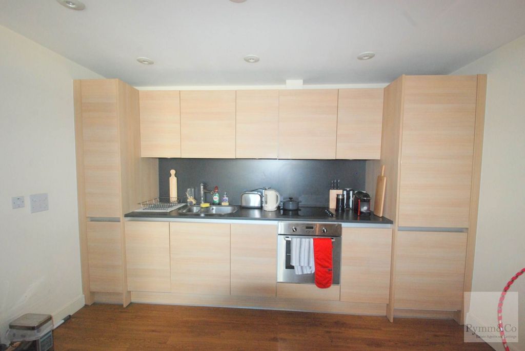 Property photo 3 of 5