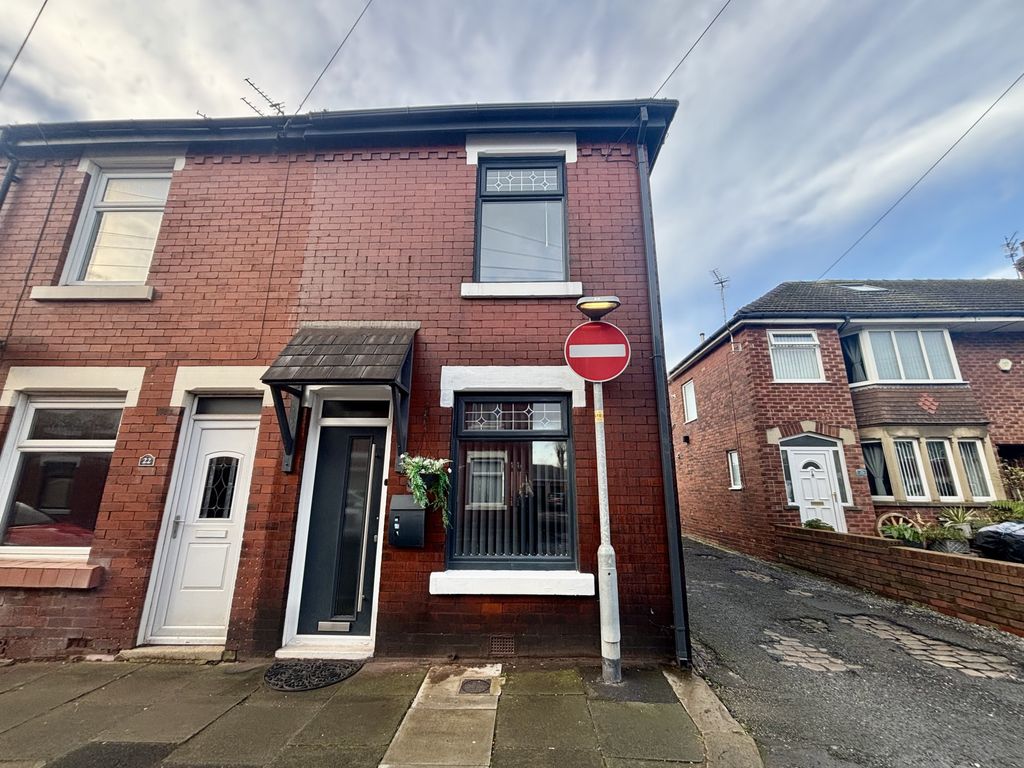 Property photo 1 of 18